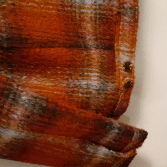 Forever 21 plaid fleece jacket  burgandy, navy and white  size large - Picture 4 of 6